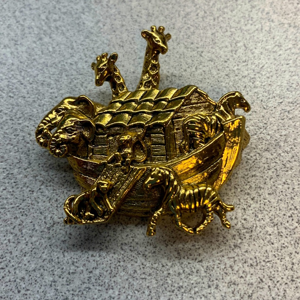 Vintage Noah’s Ark Gold Tone Brooch